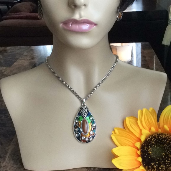 Indonesian Multi Color Necklace Set - Picture 8 of 12